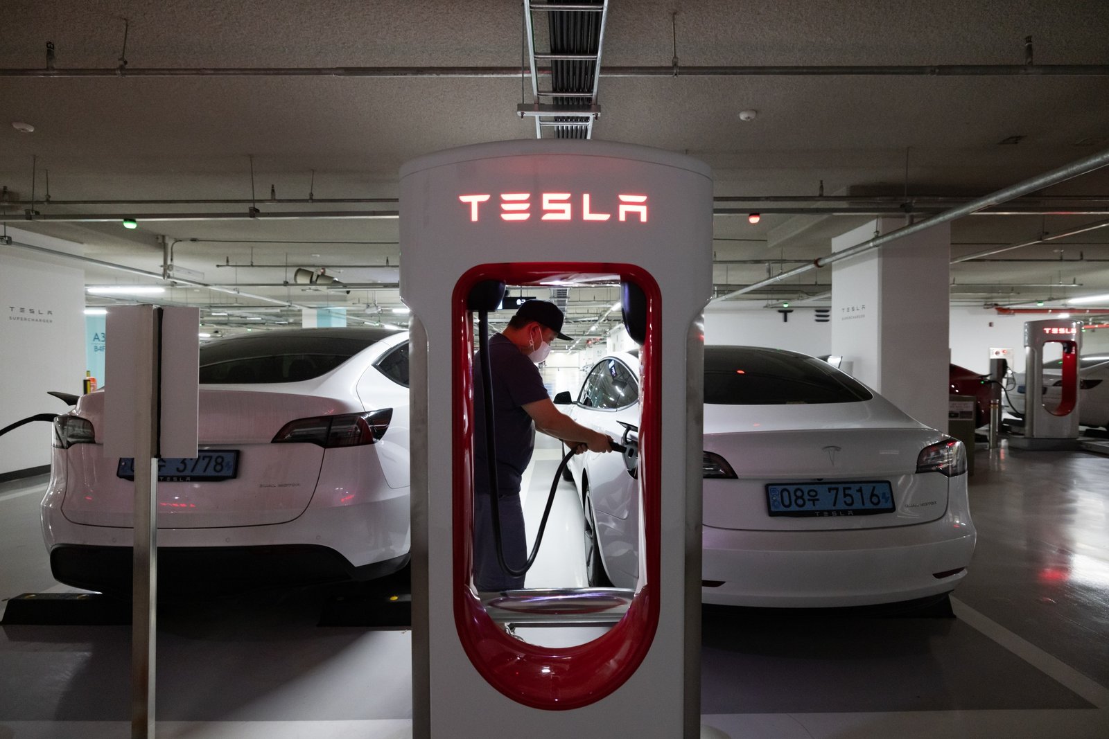 Tesla Super Charger
